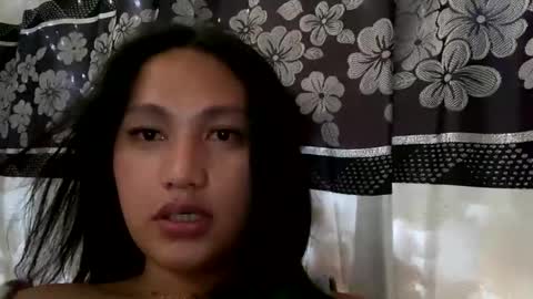 Snapshot of seductivecock69_cassie chatting on September 15, 5:53 am seductivecock69_cassie online show from September 15, 5:53 am