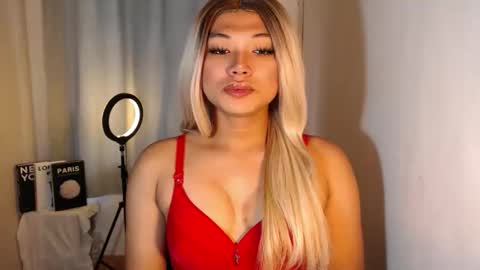 Deluxe online show from September 15, 5:31 am