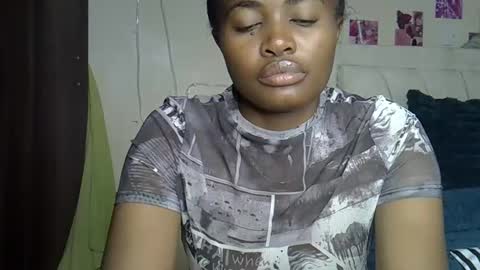 seductive glow online show from January 16, 8:12 am