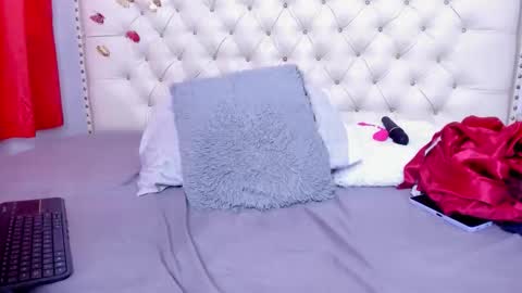 selena_beautyy online show from March 20, 8:14 pm