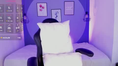 Selena online show from October 31, 12:49 pm