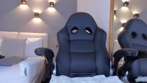 Selena online show from February 24, 10:29 am