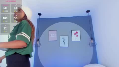 Selena online show from October 17, 12:09 pm