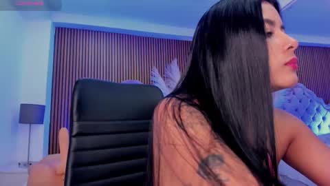 selenastonne online show from February 7, 12:24 am