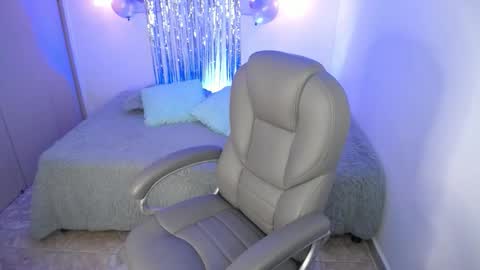 selene_rouse_ online show from March 11, 1:08 am