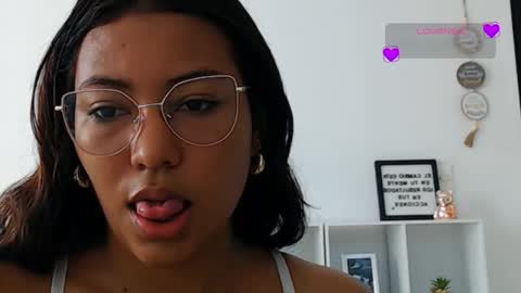 Snapshot of selenebelrose chatting on September 11, 12:17 pm Selena online show from September 11, 12:17 pm