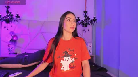 Selenee online show from October 19, 5:06 pm