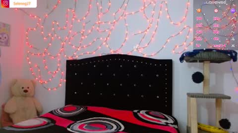 Selene G  online show from November 29, 8:11 am