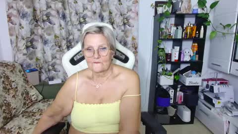 Selenna online show from February 24, 9:41 pm