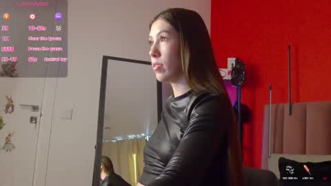 Nicole online show from April 13, 1:43 am