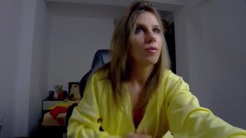 sellena_angels online show from March 3, 7:32 pm