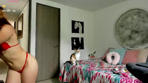 Selyn online show from April 30, 1:49 pm