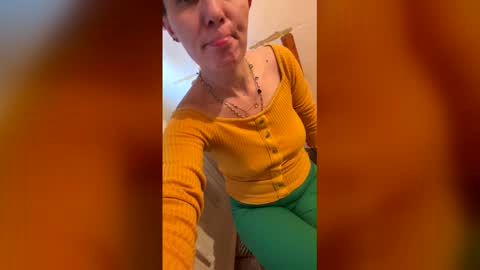 Sennya online show from February 3, 12:42 pm