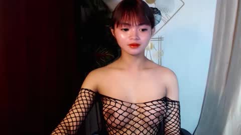 sensational_yeng online show from March 2, 5:52 pm