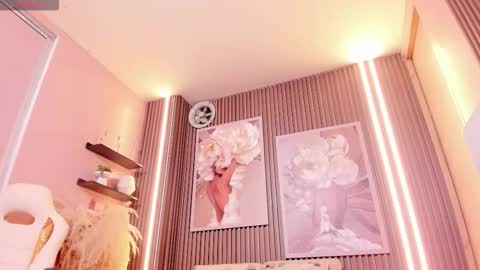 sensual_shanel online show from March 7, 2:44 am