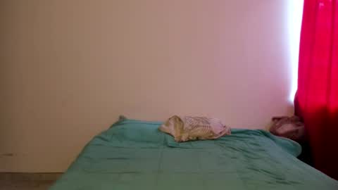 Snapshot of sensual_skinny chatting on September 18, 12:09 pm sensual_skinny online show from September 18, 12:09 pm