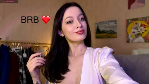 sensuallucy233 online show from January 8, 6:08 am