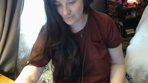 Tara online show from March 6, 1:46 pm