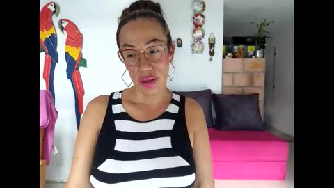 sephorandmonell online show from November 24, 8:40 pm