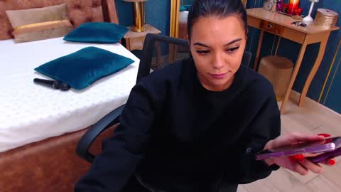 Serena online show from January 25, 12:58 pm