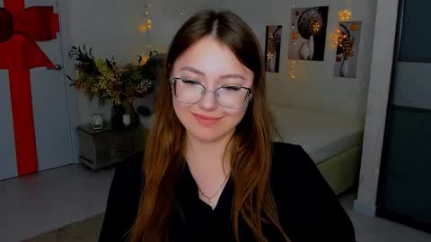 Ophelia online show from March 7, 10:21 pm