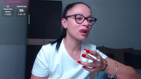 SereneSophi online show from February 19, 2:54 am