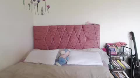 serenity_crystal online show from December 7, 4:20 pm