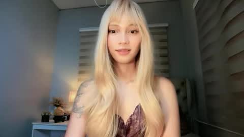 service_dolly69 online show from April 7, 11:07 pm
