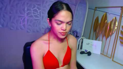 Bella online show from November 23, 7:12 pm