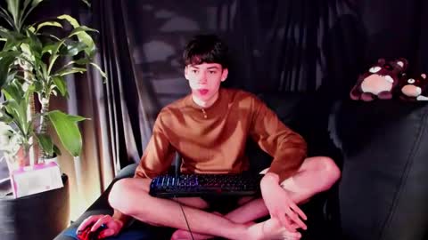 Snapshot of seth_ryder chatting on February 11, 5:16 am seth_ryder online show from February 11, 5:16 am