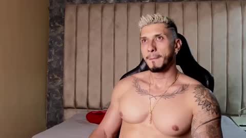 HEY IM SETH online show from March 11, 11:15 pm