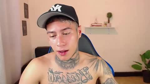 Thomas online show from January 17, 10:18 pm