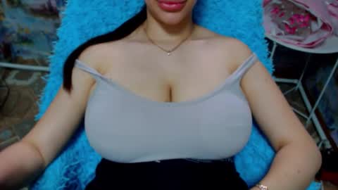 Snapshot of seu_cute chatting on September 13, 10:39 am seu_cute online show from September 13, 10:39 am