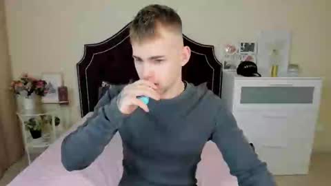 Snapshot of sevans14 chatting on January 30, 9:25 pm SevanS14 online show from January 30, 9:25 pm