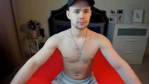 Snapshot of sevans14 chatting on March 6, 3:35 pm SevanS14 online show from March 6, 3:35 pm