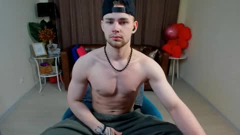 Snapshot of sevans14 chatting on February 17, 1:47 am SevanS14 online show from February 17, 1:47 am