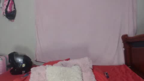 Snapshot of sex_forever77 chatting on December 9, 2:24 am Karol y antony online show from December 9, 2:24 am