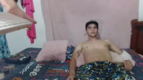 Snapshot of sex_forever77 chatting on January 8, 7:13 am Karol y antony online show from January 8, 7:13 am