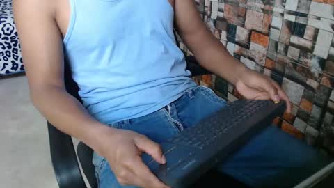 Snapshot of sexatlexx chatting on October 15, 9:59 pm arnold online show from October 15, 9:59 pm