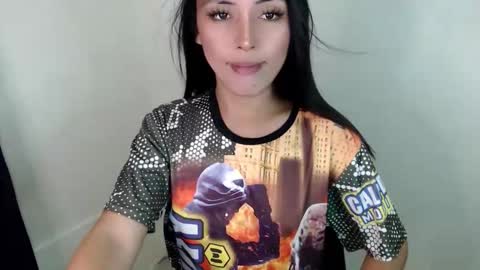 Snapshot of sexfuckeer chatting on October 13, 2:02 am sexfuckeer online show from October 13, 2:02 am