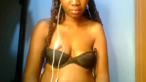 Snapshot of sexie_love chatting on September 28, 9:57 pm Nancy online show from September 28, 9:57 pm