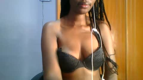 Snapshot of sexie_love chatting on September 10, 9:49 pm Nancy online show from September 10, 9:49 pm