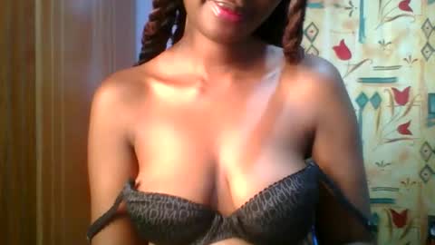 Snapshot of sexie_love chatting on October 16, 1:33 pm Nancy online show from October 16, 1:33 pm