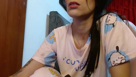 Snapshot of sexmilkdirty chatting on September 23, 12:15 am sexmilkdirty online show from September 23, 12:15 am