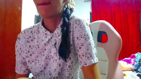 sexmilkdirty online show from November 27, 11:45 pm