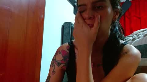 Snapshot of sexmilkdirty chatting on September 24, 12:17 am sexmilkdirty online show from September 24, 12:17 am