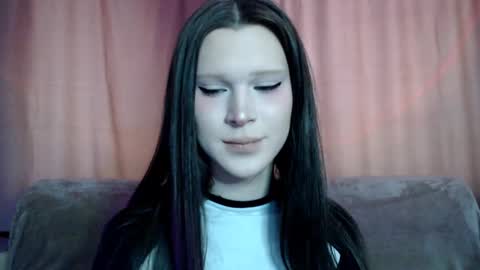 Snapshot of sexpired_princess chatting on February 27, 6:35 am Nextdoor Princess online show from February 27, 6:35 am