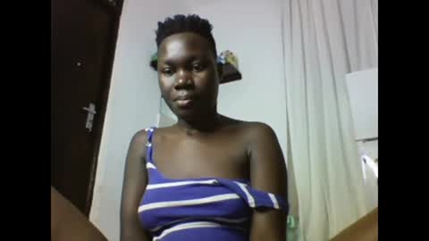 Snapshot of sexqueen02 chatting on February 4, 10:54 am sexqueen02 online show from February 4, 10:54 am