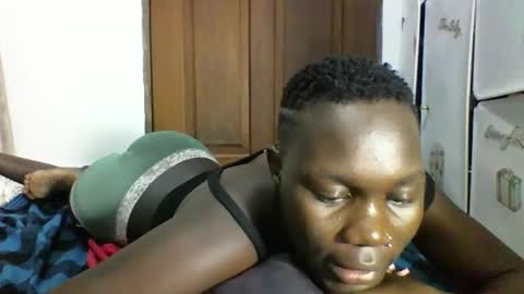 Snapshot of sexqueen02 chatting on September 11, 1:40 am sexqueen02 online show from September 11, 1:40 am