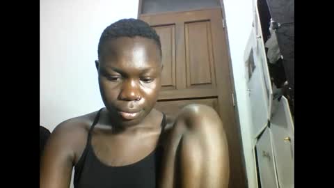 Snapshot of sexqueen02 chatting on October 26, 5:56 pm sexqueen02 online show from October 26, 5:56 pm